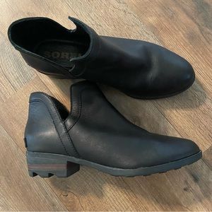 Sorel Women’s Lolla Cut-Out Bootie 9